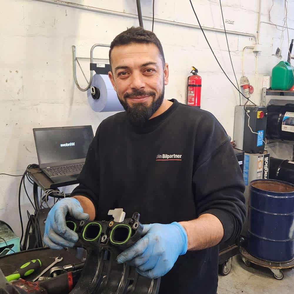 Murat, mekaniker hos Autohuset Helsingør